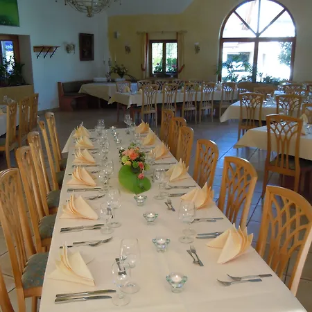 게스트하우스 Gasthof Adler 3*