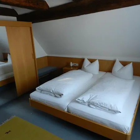 Adler בית הארחה זאלם